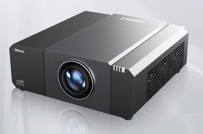 投影“薄利”時(shí)代 激光工程投影“負(fù)重前行”